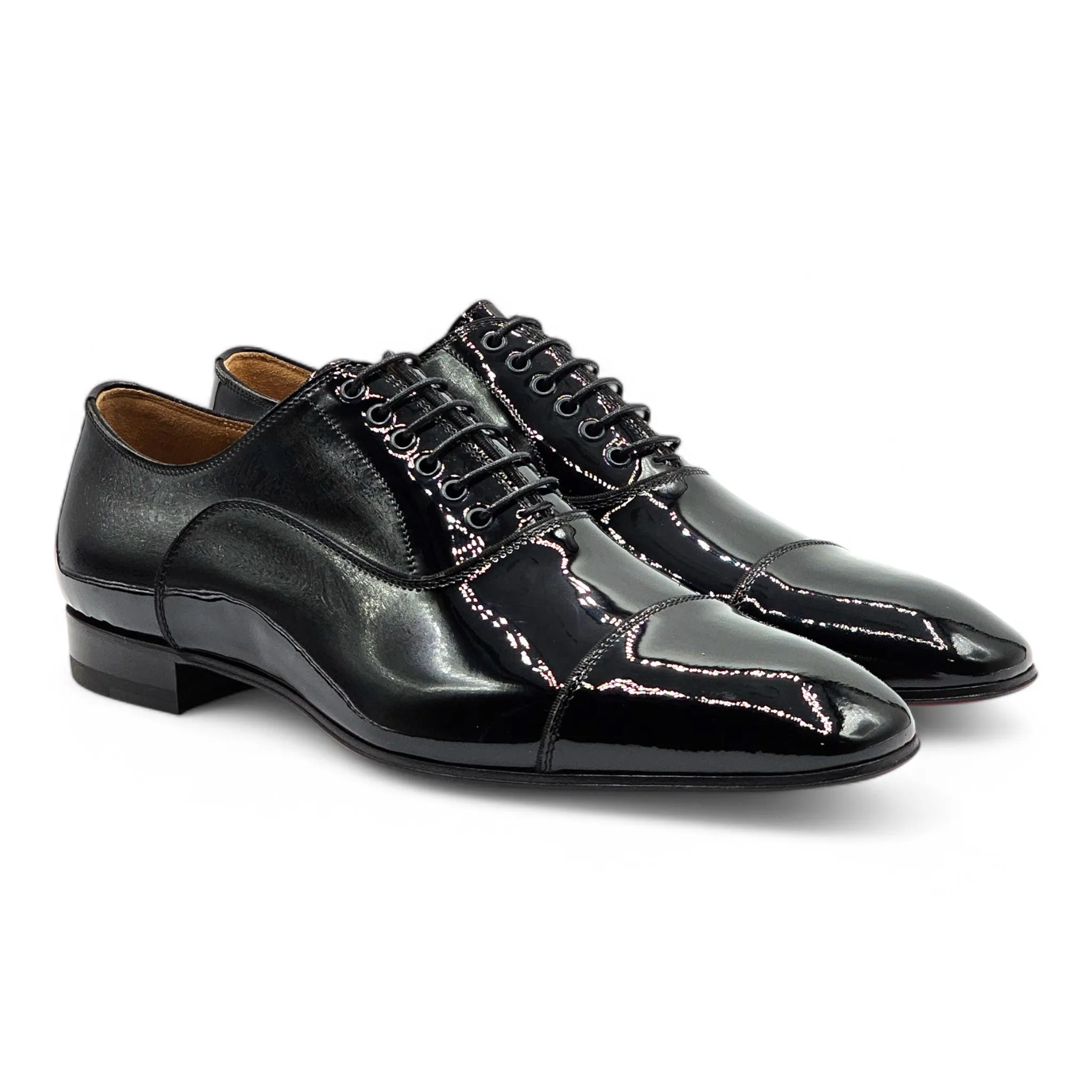 Christian Louboutin Greggo Oxford Tuxedo Shoes - Patent Leather - Black EU 40 / US 7