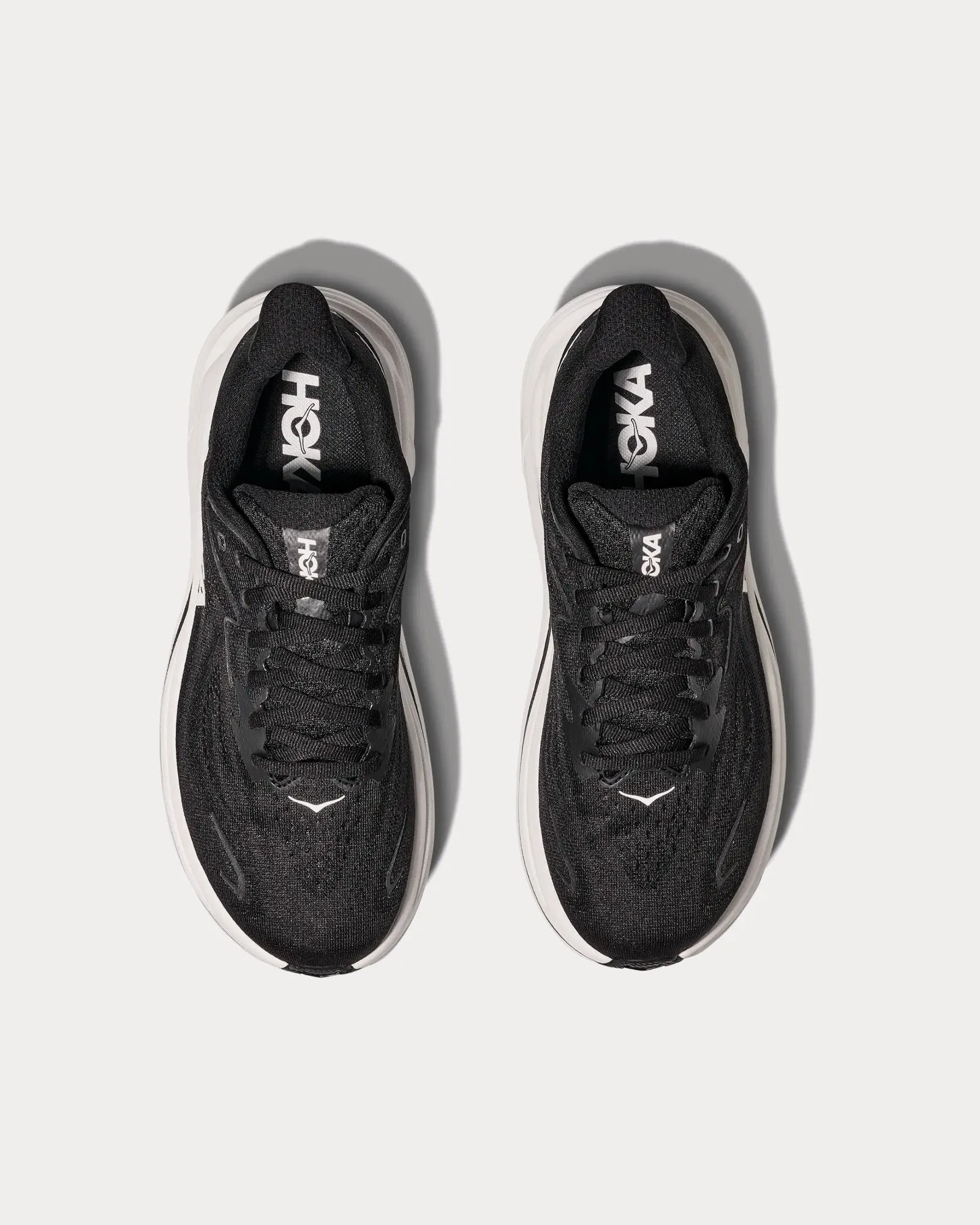 Clifton 10 Black / White Running Shoes