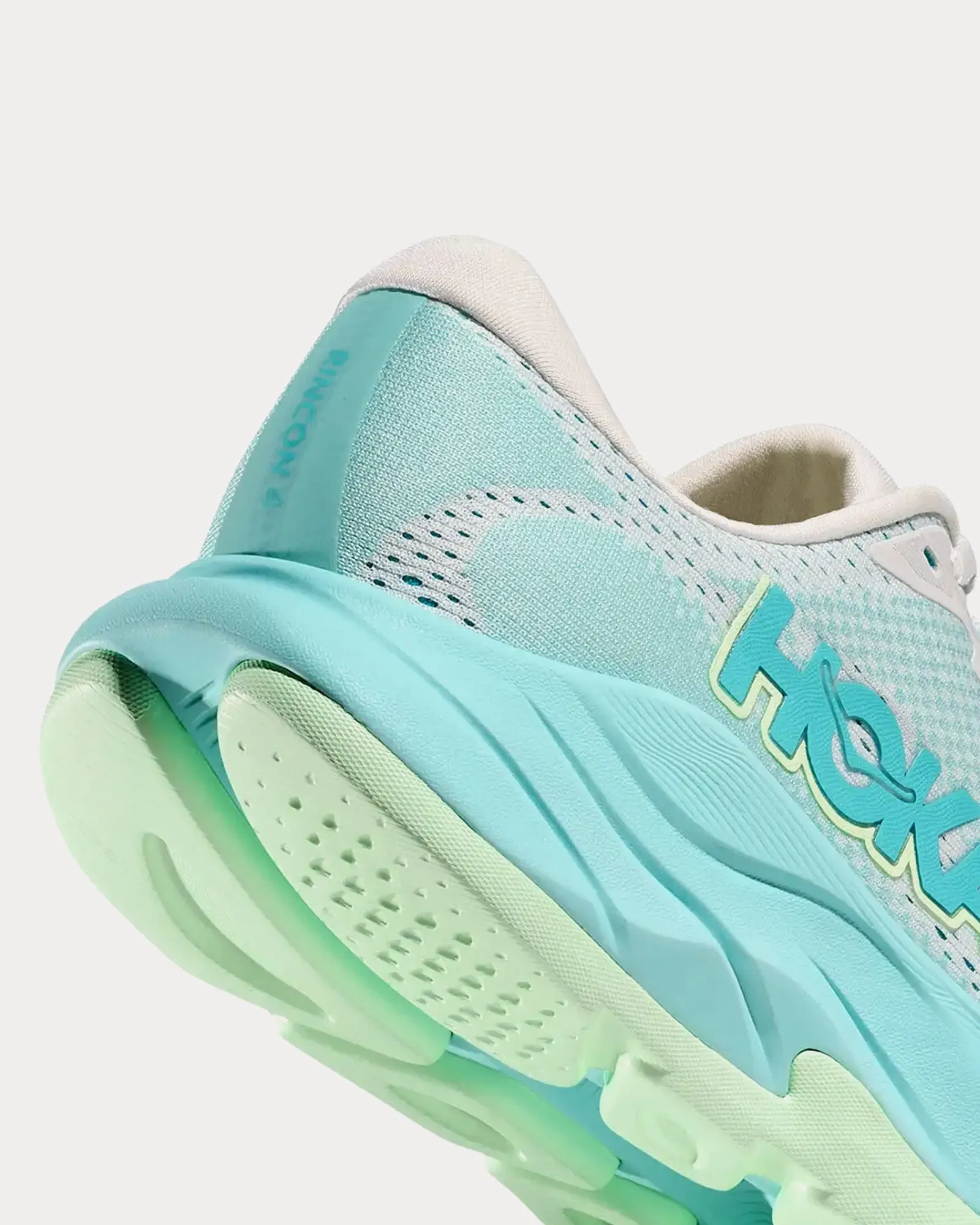 Rincon 4 Frost / Blue Spark Running Shoes