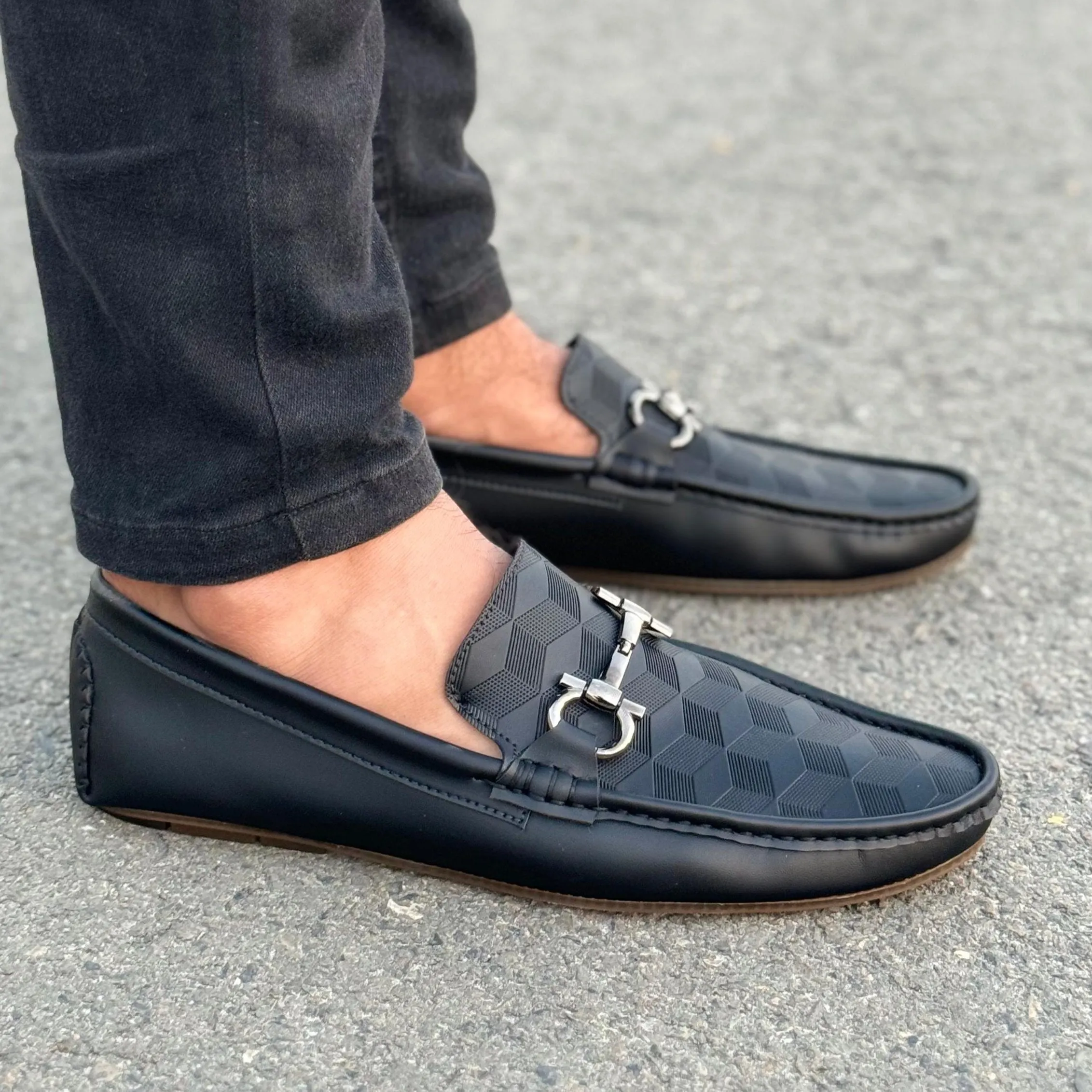 THE ARNY BLACK - 2526